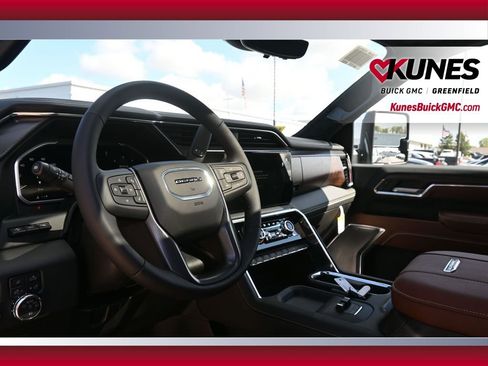 New 2026 GMC Sierra 3500 Denali Ultimate AWD/4WD image 25