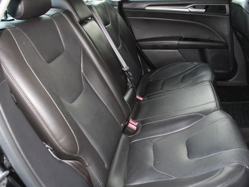 Used 2013 Ford Fusion Titanium image 15