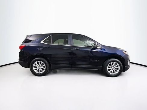 Used 2021 Chevrolet Equinox LT w/ Driver Convenience Package AWD/4WD image 9