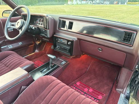 Used 1988 Chevrolet Monte Carlo SS RWD image 28