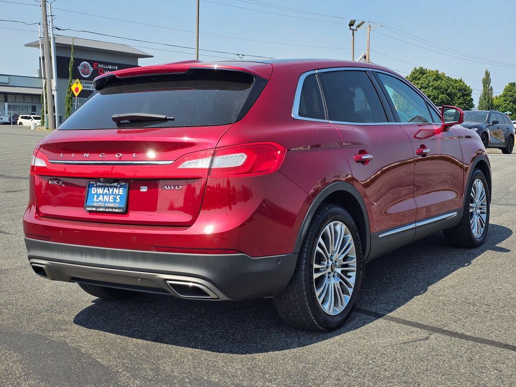 Used 2018 Lincoln MKX Reserve AWD/4WD image 5