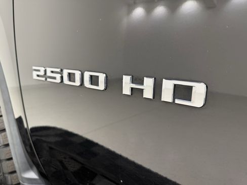 Used 2021 Chevrolet Silverado 2500 LTZ w/ LTZ Plus Package image 13