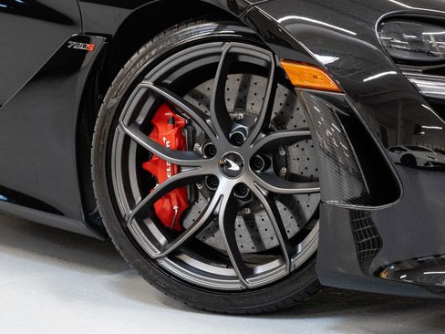 Used 2020 McLaren 720S Luxury image 2