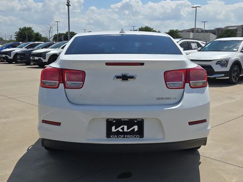 Used 2014 Chevrolet Malibu LT FWD image 5