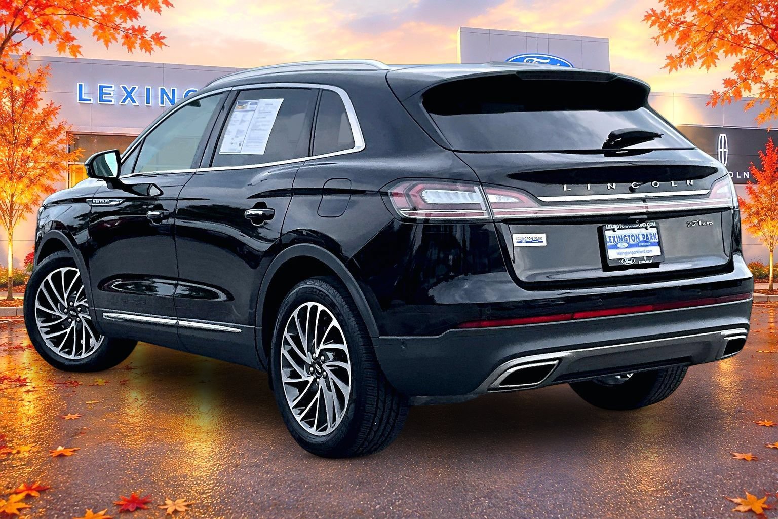 Used 2019 Lincoln Nautilus Reserve AWD/4WD image 4