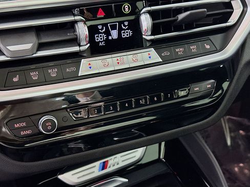 Used 2022 BMW X4 M40i AWD/4WD image 16