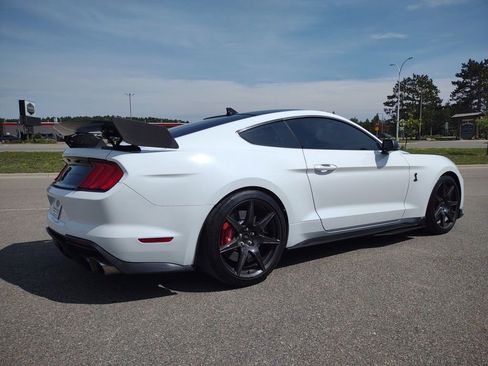 Used 2020 Ford Mustang Shelby GT500 w/ Carbon Fiber Track Pack image 5