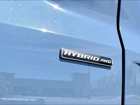 Used 2025 Ford Explorer ST-Line w/ Premium Package image 23