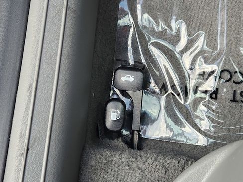 Certified 2025 Hyundai Elantra Blue image 16