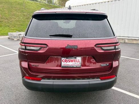 New 2026 Jeep Grand Cherokee L Limited w/ Limited Altitude Package AWD/4WD image 6