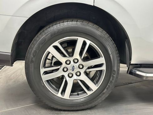 Certified 2023 Ford Expedition Limited image 29
