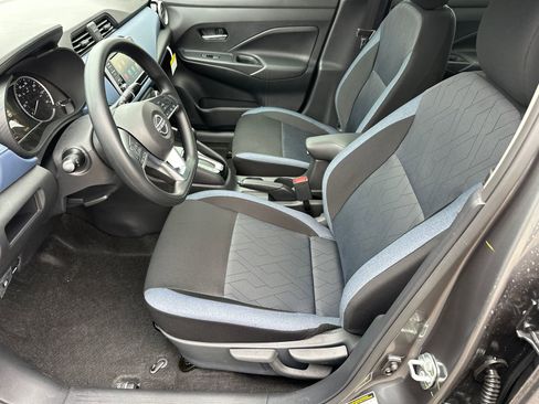 New 2025 Nissan Kicks SR image 9