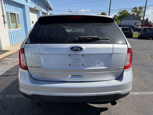 Used 2014 Ford Edge SE w/ Equipment Group 101A AWD/4WD image 4