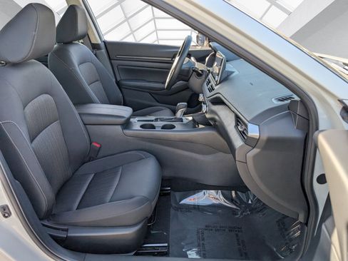 Certified 2025 Nissan Altima 2.5 S image 14