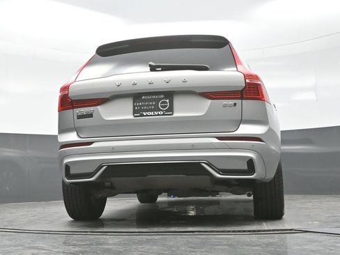 Used 2025 Volvo XC60 B5 Plus AWD/4WD image 27