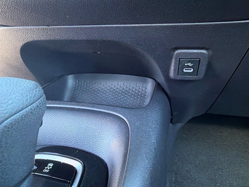 Used 2025 Toyota Corolla LE FWD image 24