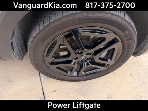 Certified 2024 Kia Telluride EX X-Line AWD/4WD image 11