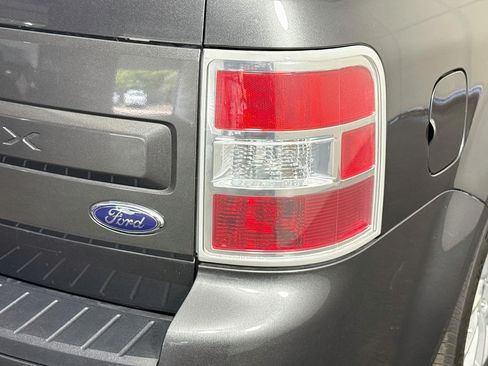 Used 2019 Ford Flex SE FWD image 33