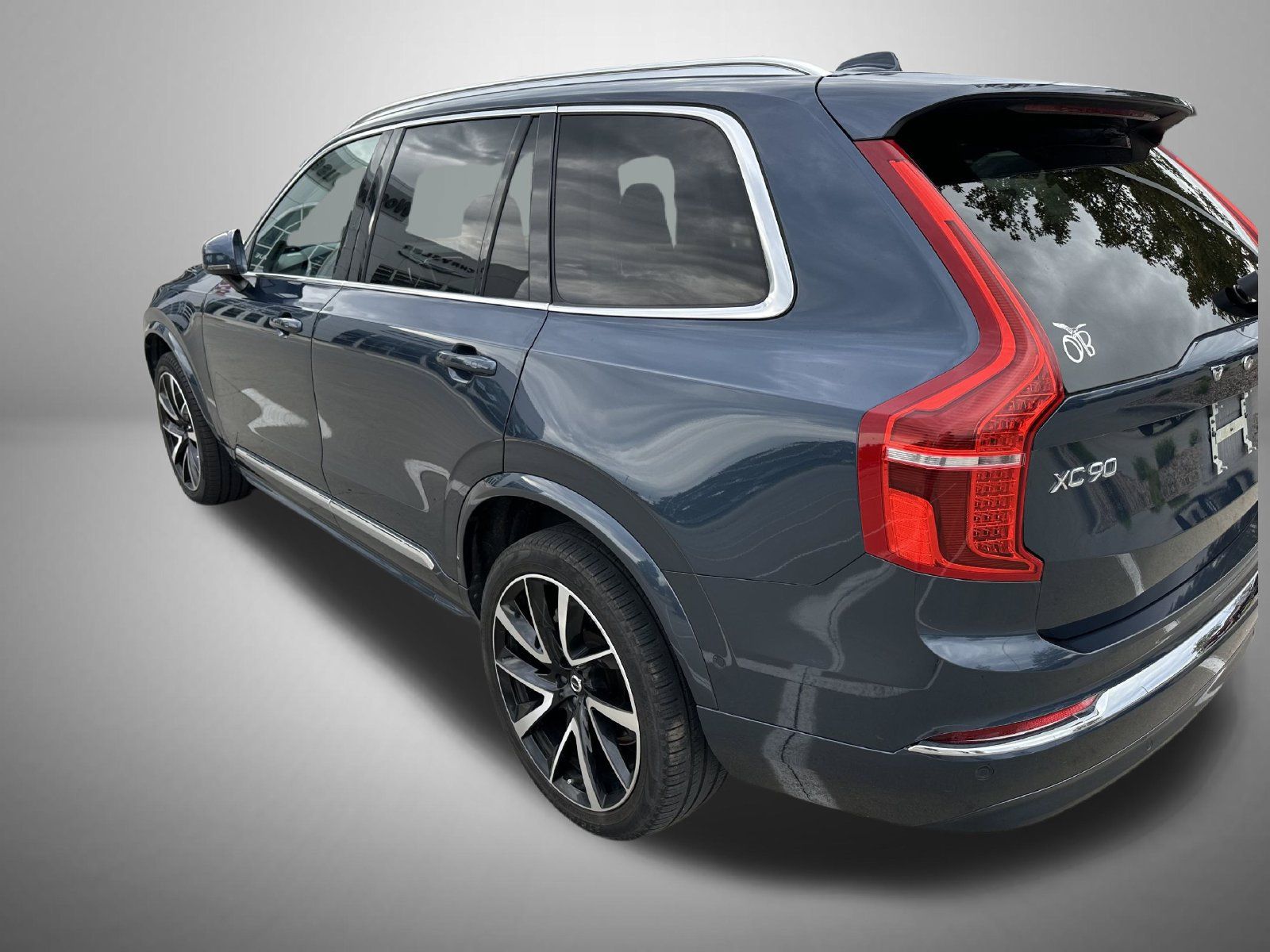 Used 2023 Volvo XC90 B6 Plus w/ Protection Package AWD/4WD image 4