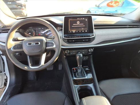 Used 2022 Jeep Compass Latitude image 27