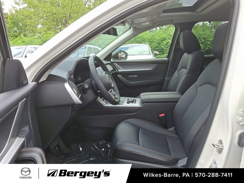 Certified 2025 MAZDA CX-70 3.3 Turbo w/ Premium Package AWD/4WD image 10