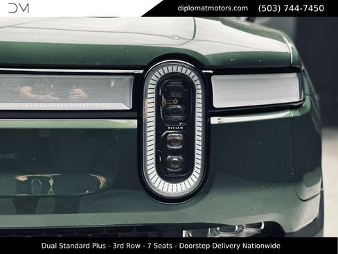 Used 2024 Rivian R1S Adventure AWD/4WD image 9