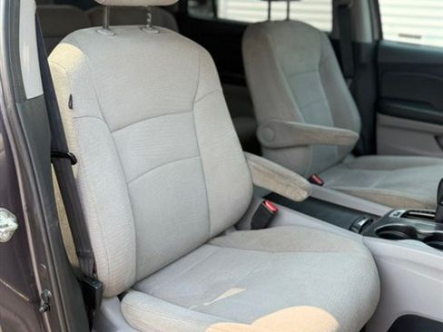 Used 2018 Honda Pilot EX image 14