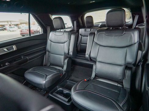 Used 2020 Ford Explorer ST image 39