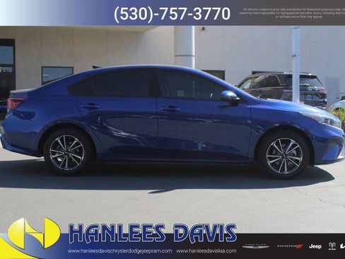 Used 2023 Kia Forte LXS image 6