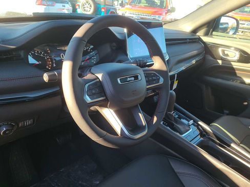 New 2024 Jeep Compass Trailhawk w/ Sun and Sound Group AWD/4WD image 25