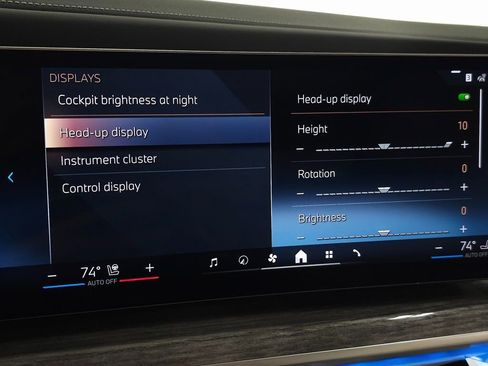 Used 2025 BMW 760i xDrive w/ Premium Package image 25