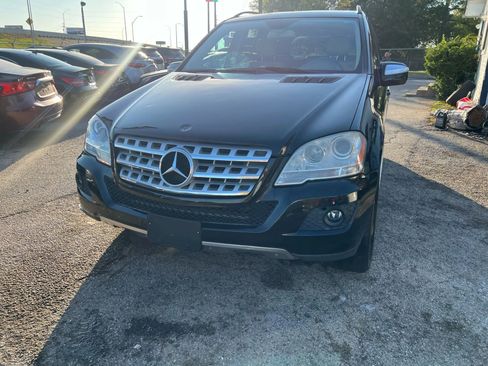 Used 2009 Mercedes-Benz ML 350 4MATIC image 2