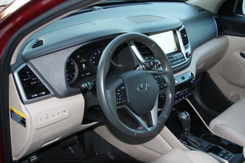 Used 2016 Hyundai Tucson Limited w/ Option Group 03 AWD/4WD image 31