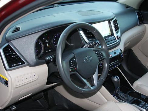 Used 2016 Hyundai Tucson Limited w/ Option Group 03 AWD/4WD image 31