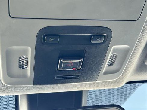 Certified 2021 Toyota Camry SE w/ Carpet Mat Package (TMS) image 17