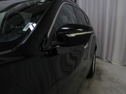 Used 2015 Nissan Rogue SV FWD image 35