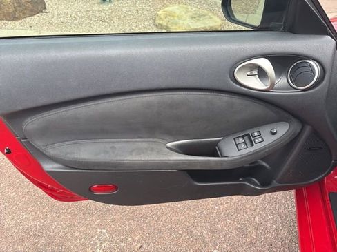 Used 2015 Nissan 370Z Touring image 20