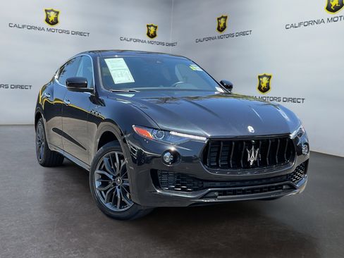 Used 2024 Maserati Levante GT Ultima AWD/4WD image 3
