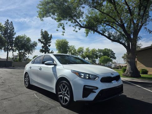 Used 2019 Kia Forte EX image 1