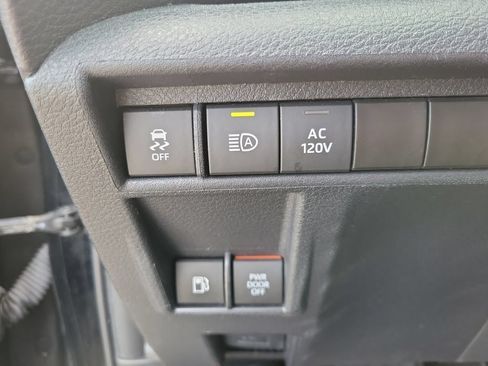 Used 2023 Toyota Sienna XLE Woodland Edition AWD/4WD image 26
