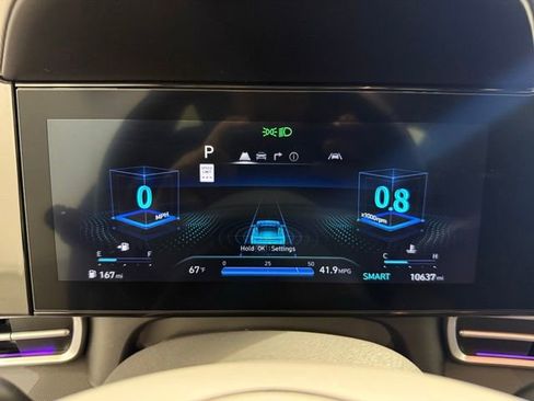 Used 2025 Hyundai Elantra SEL FWD image 12