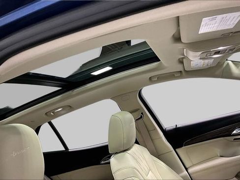 Used 2023 Buick Envision Avenir AWD/4WD image 4