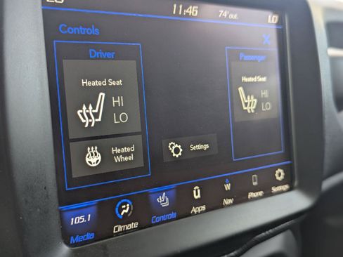 Used 2021 Jeep Renegade Limited AWD/4WD image 23