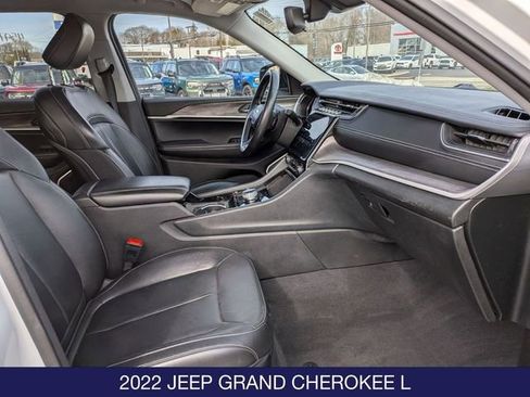 Used 2022 Jeep Grand Cherokee L Limited AWD/4WD image 26