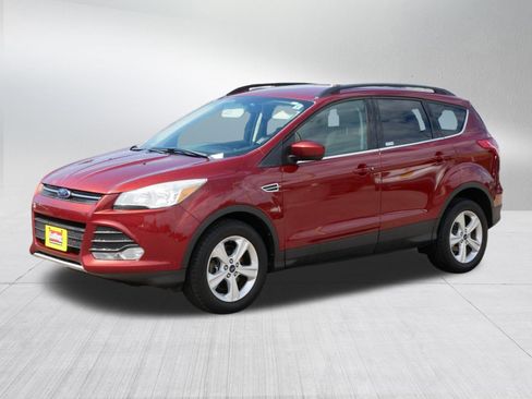 Used 2014 Ford Escape SE w/ Equipment Group 201A FWD image 3