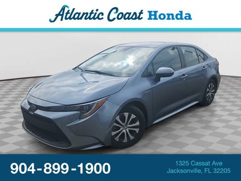 Used 2020 Toyota Corolla LE image 1