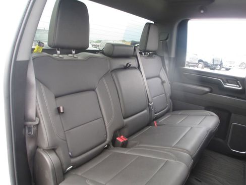 Used 2024 GMC Sierra 3500 SLT w/ SLT Convenience Package AWD/4WD image 27