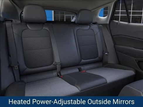 New 2026 Chevrolet Trax LT w/ Driver Confidence Package FWD image 19