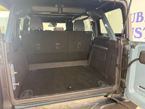 Used 2023 Ford Bronco Outer Banks w/ Sasquatch Package AWD/4WD image 18
