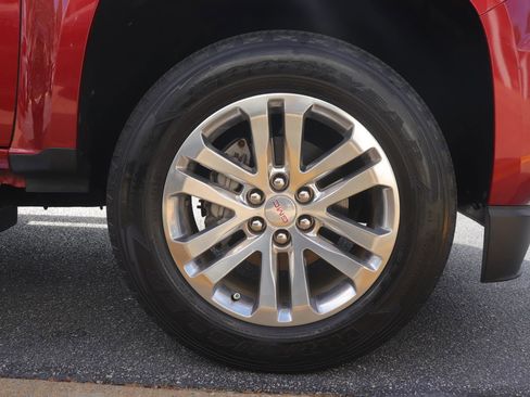 Used 2016 GMC Canyon SLT w/ Driver Alert Package image 33